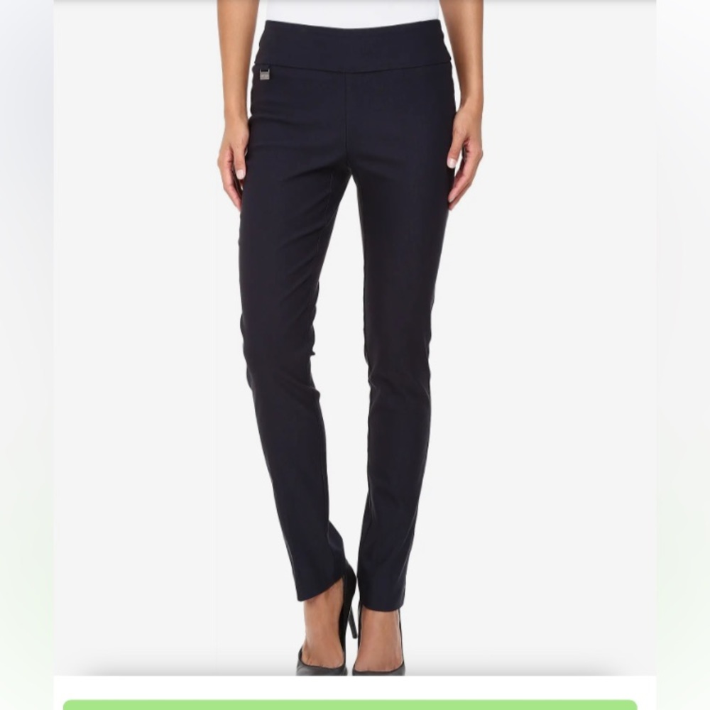 NWOT LISETTE MONTREAL SOLID BLACK LYCRA SLIM PANT. Size 6. SO SLIMMING!